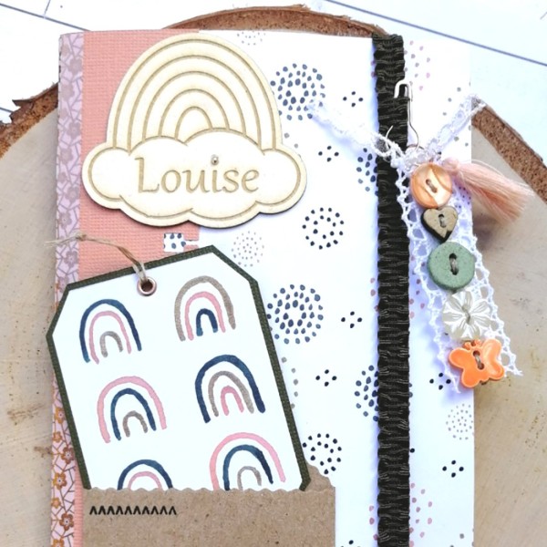 Chipboard arc en ciel à personnaliser avec le prénom d'un enfant SCRAPMOUSET