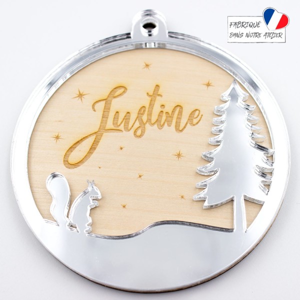 Boule de Noël personnalisée avec écureuil en bois et acrylique miroir argent SCRAPMOUSET