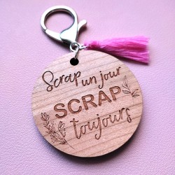 Porte-clés gravé en bois de cerisier - Scrap un jour scrap toujours