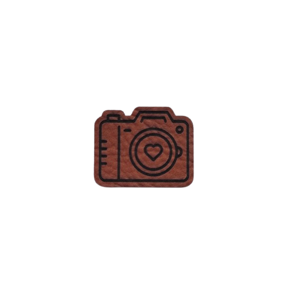 Petit appareil photo en cuir couleur châtaigne pour le scrapbooking