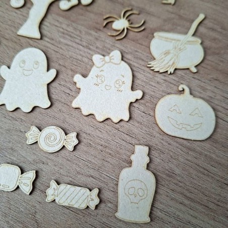 Lot 23 embellissements Les Petits Monstres Halloween en carton bois SCRAPMOUSET