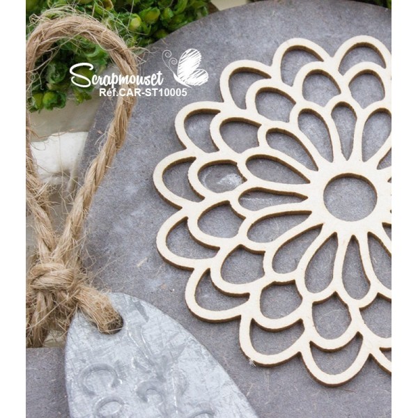 Chipboards "Fleurs ajourées" de Scrapmouset