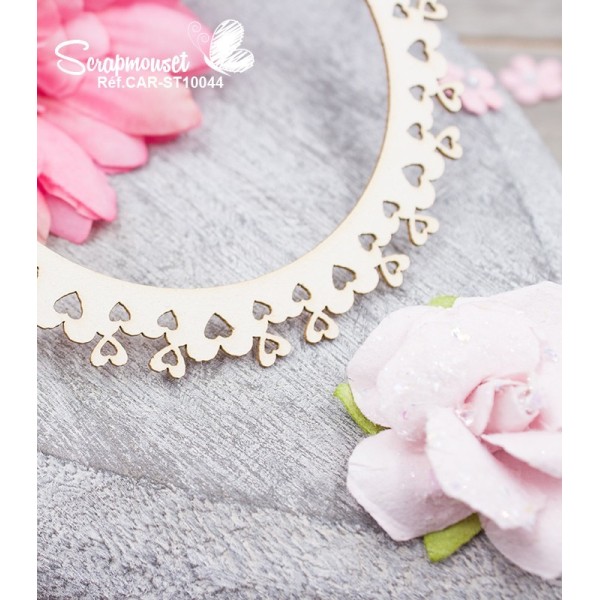 Embellissement "Cadre petits coeurs Emma" Scrapbooking