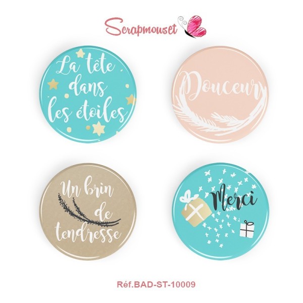 Lot 4 badges 25 mm "La tête dans les étoiles" de Scrapmouset