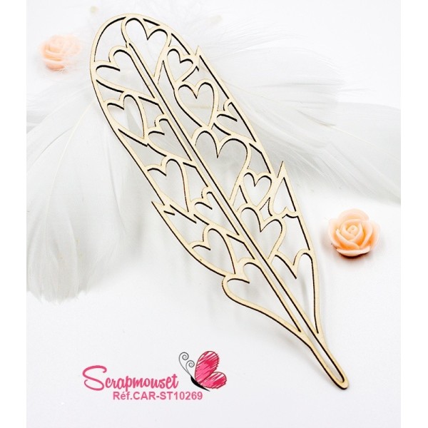 Plume décorative avec motifs coeurs pour Scrapbooking, home déco ou carterie