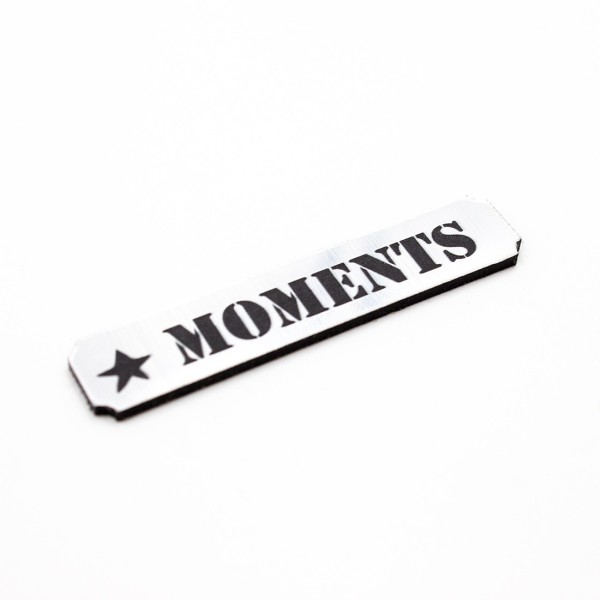 Etiquette moments en acrylique brossé scrapmouset