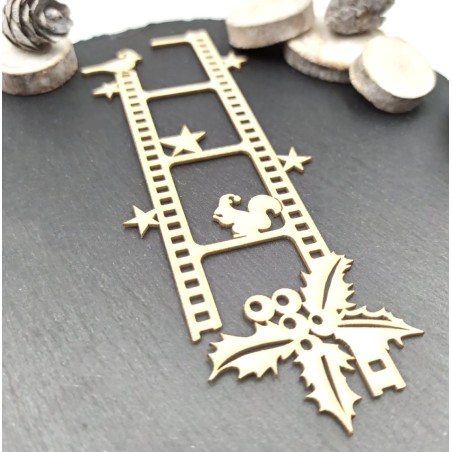 Chipboard diapositive avec branche de houx en carton bois SCRAPMOUSET