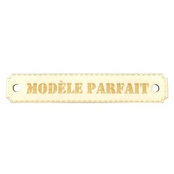 Étiquette rectangulaire modèle parfait avec trous de fixation en carton bois Scrapmouset
