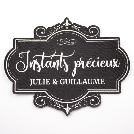 Etiquette à personnaliser en cuir avec le mot Instants précieux SCRAPMOUSET