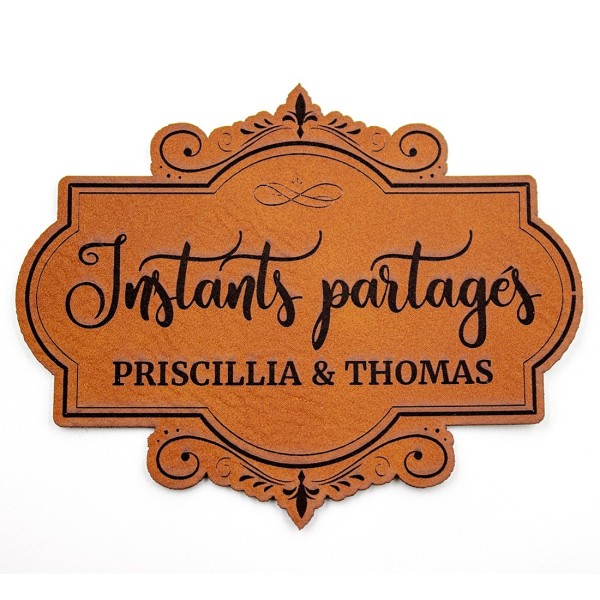 Etiquette à personnaliser en cuir avec le mot Instants partagés SCRAPMOUSET