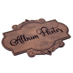 Etiquette de type Vintage en cuir avec le mot Album Photos SCRAPMOUSET